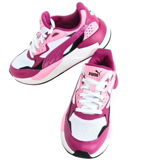 WOMEN'S PUMA VOYAGE PINK, WHITE & BLACK GYM SHOES - SIZE 7.5 - Picture 2 of 6